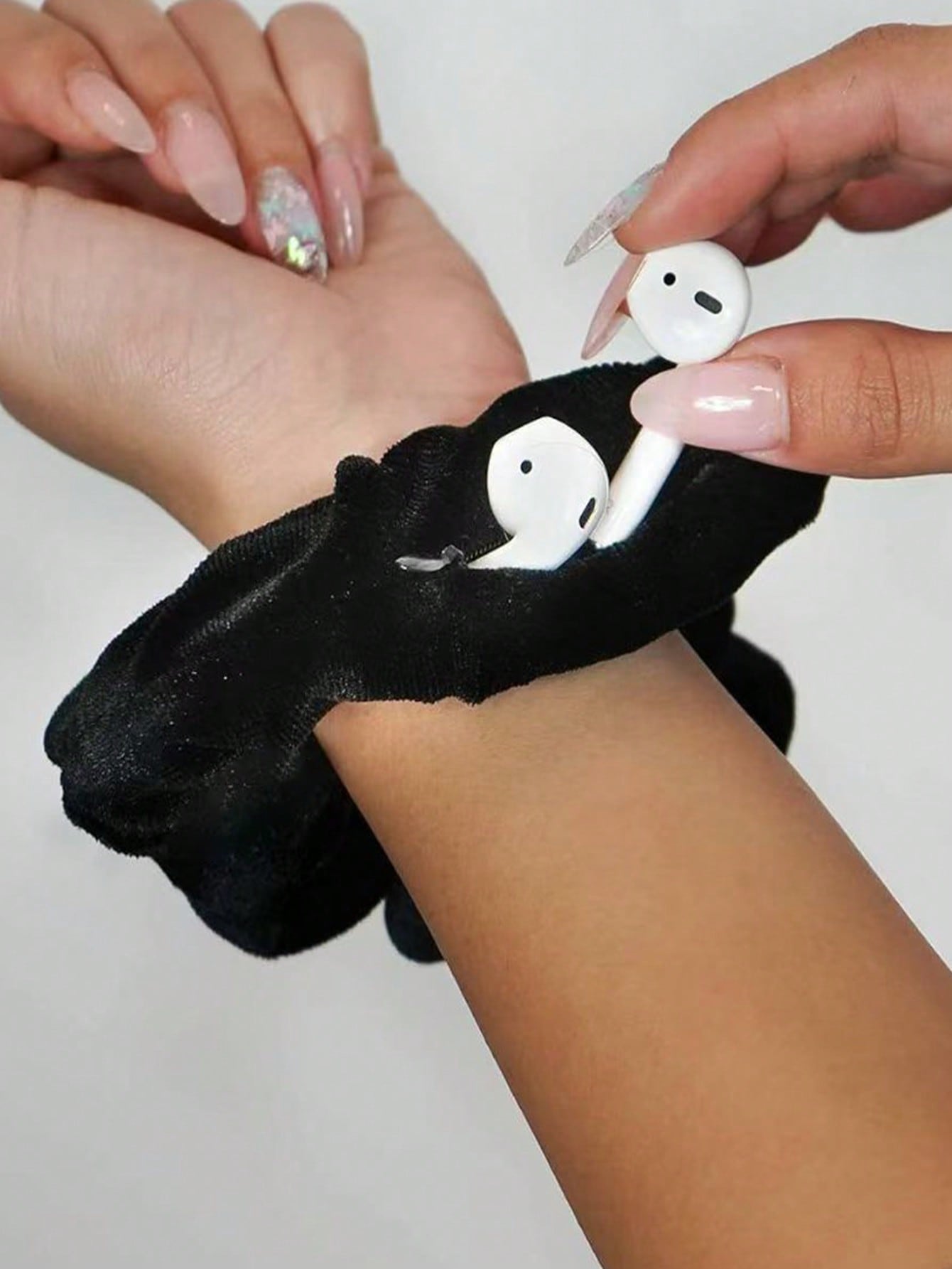 1pc Velvet Hair Tie With Hidde - Travel Accessories Essentials avaliação e preço