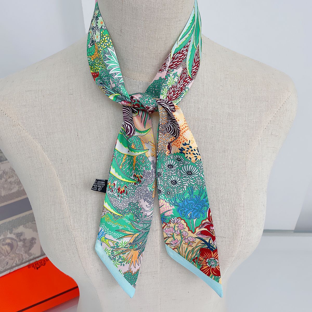 Jungle Horse Print Long Scarf  - Travel Hair Accessories avaliação e preço