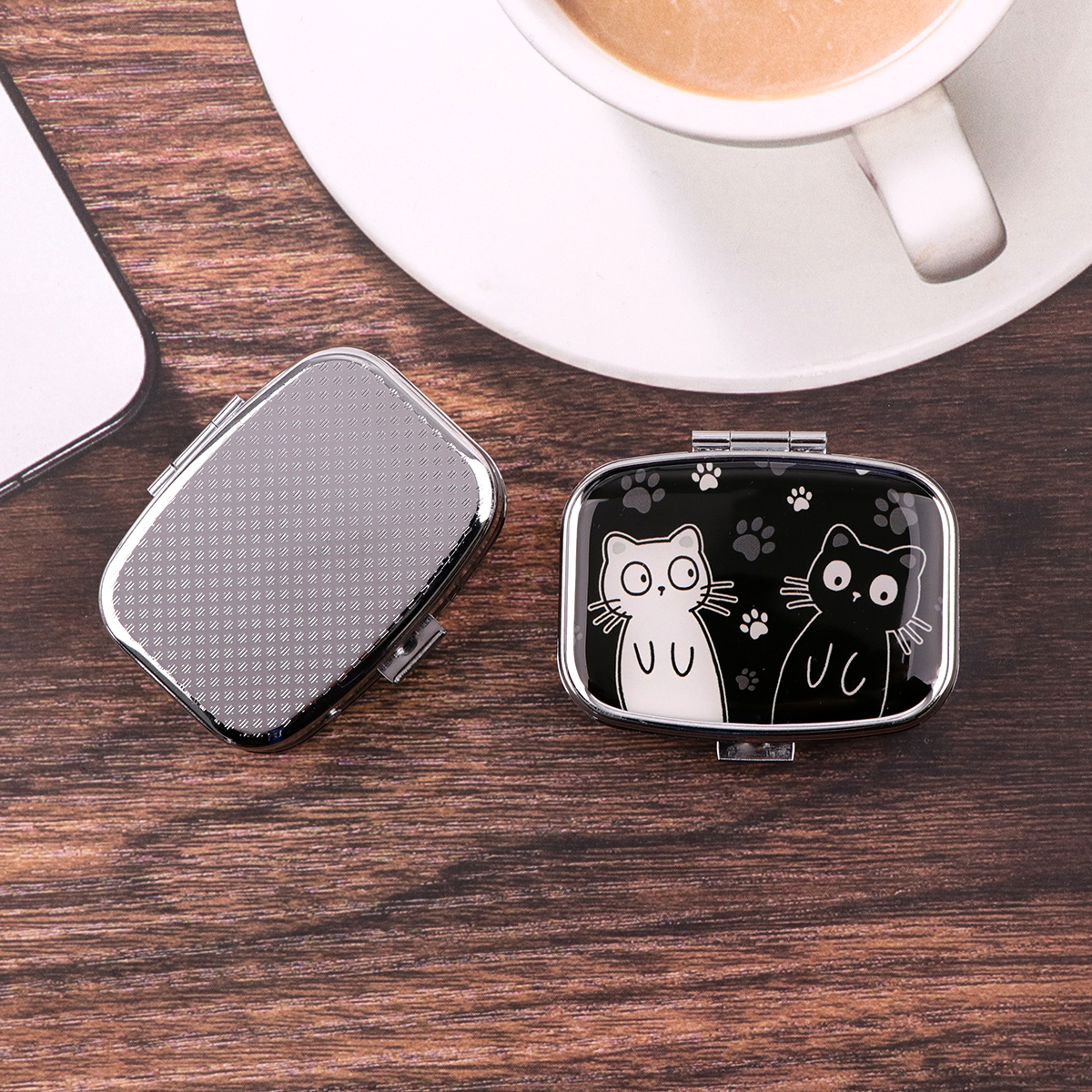 Cartoon Black And White Cat Tr - Travel Accessories Deals avaliação e preço